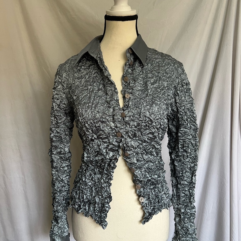 vintage baby blue top